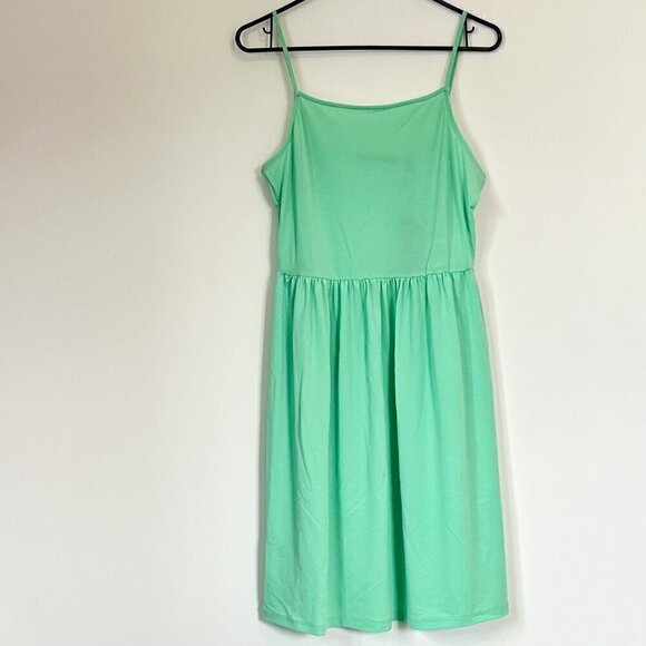NWT Vero Moda Jade Green Ilane Camisole Dress - Size: Medium - Picture 2 of 8